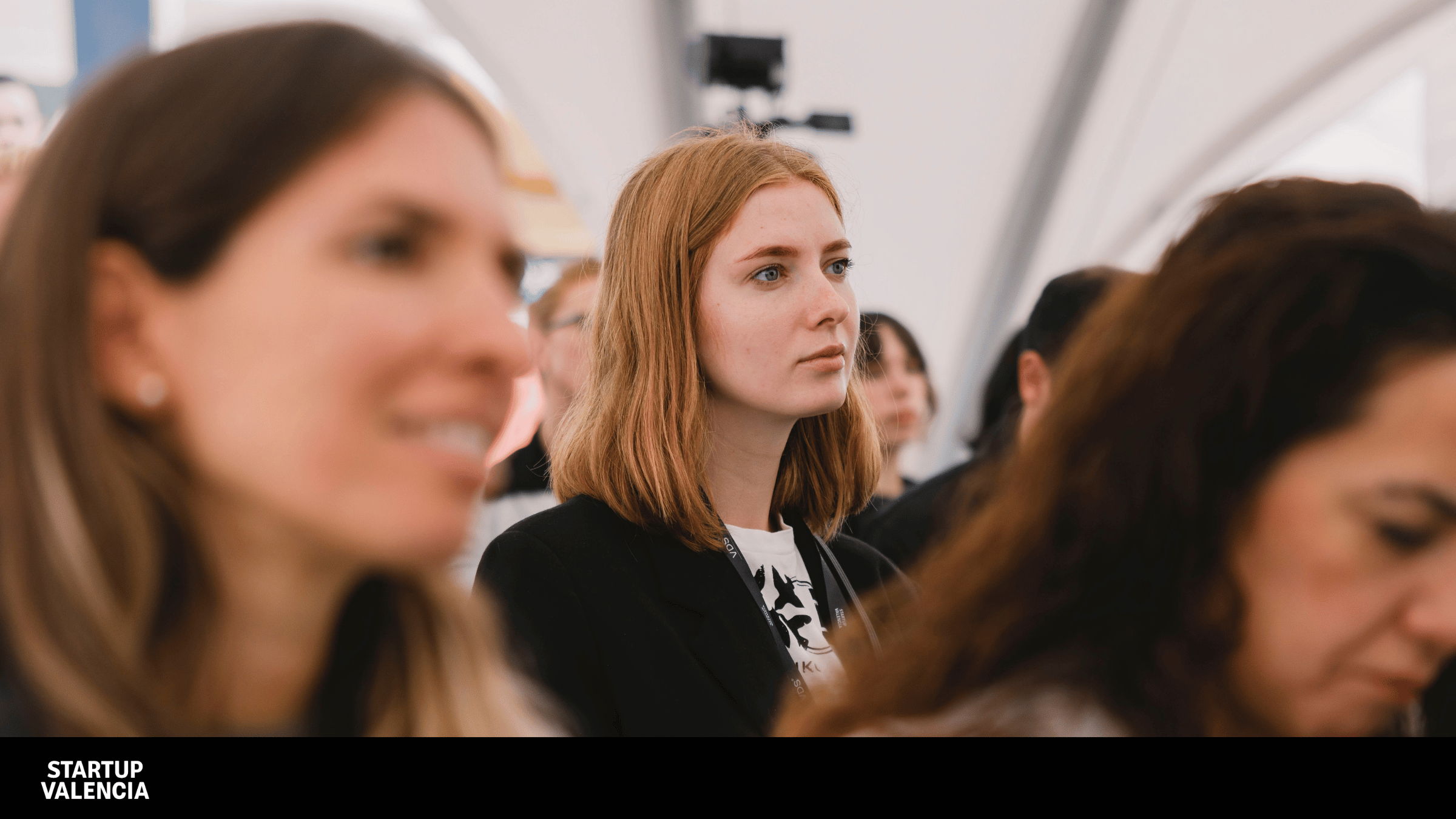 mujeres en el sector tecnol&oacute;gico
